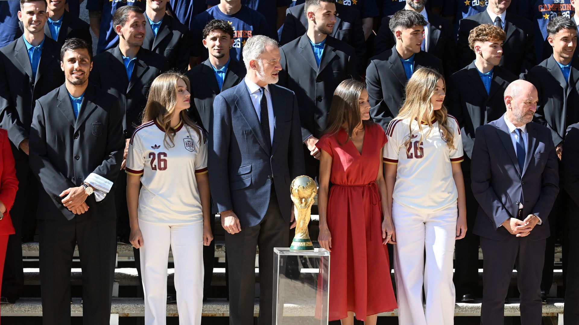 La familia real durante su recepción a la selección española