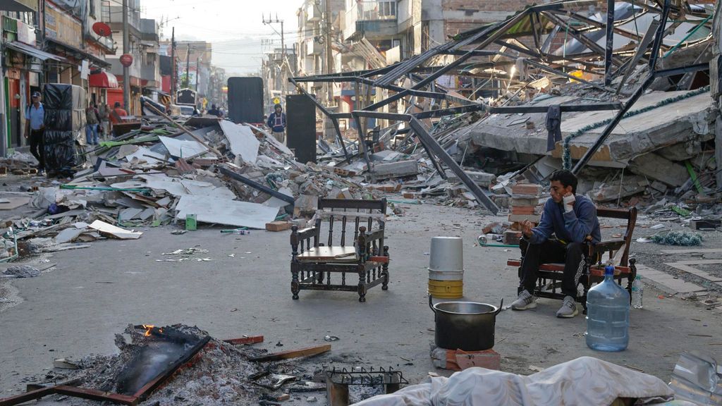 Dos minutos de terremoto en Colombia: del horror y el miedo a más réplicas, a la búsqueda de supervivientes