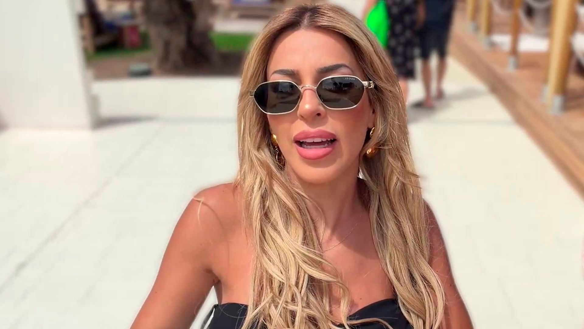 Oriana Marzoli confiesa el desagradable episodio que ha vivido en Marbella Algo pasa con Oriana Temporada 1 Top Vídeos 72