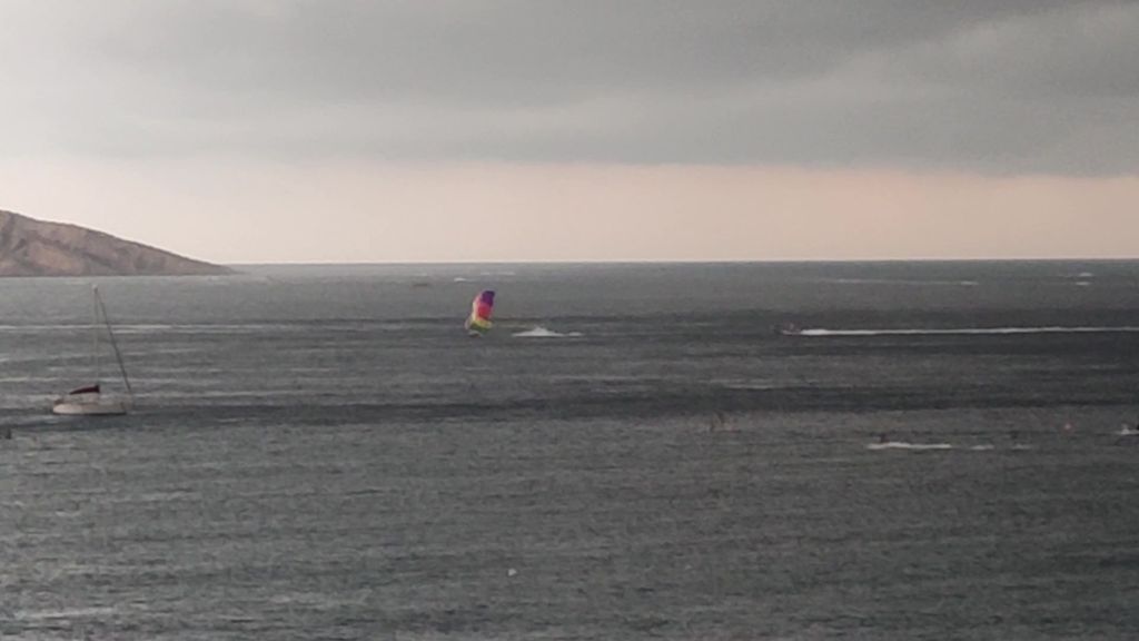 Una mujer muere tras un accidente de parasailing en Benidorm