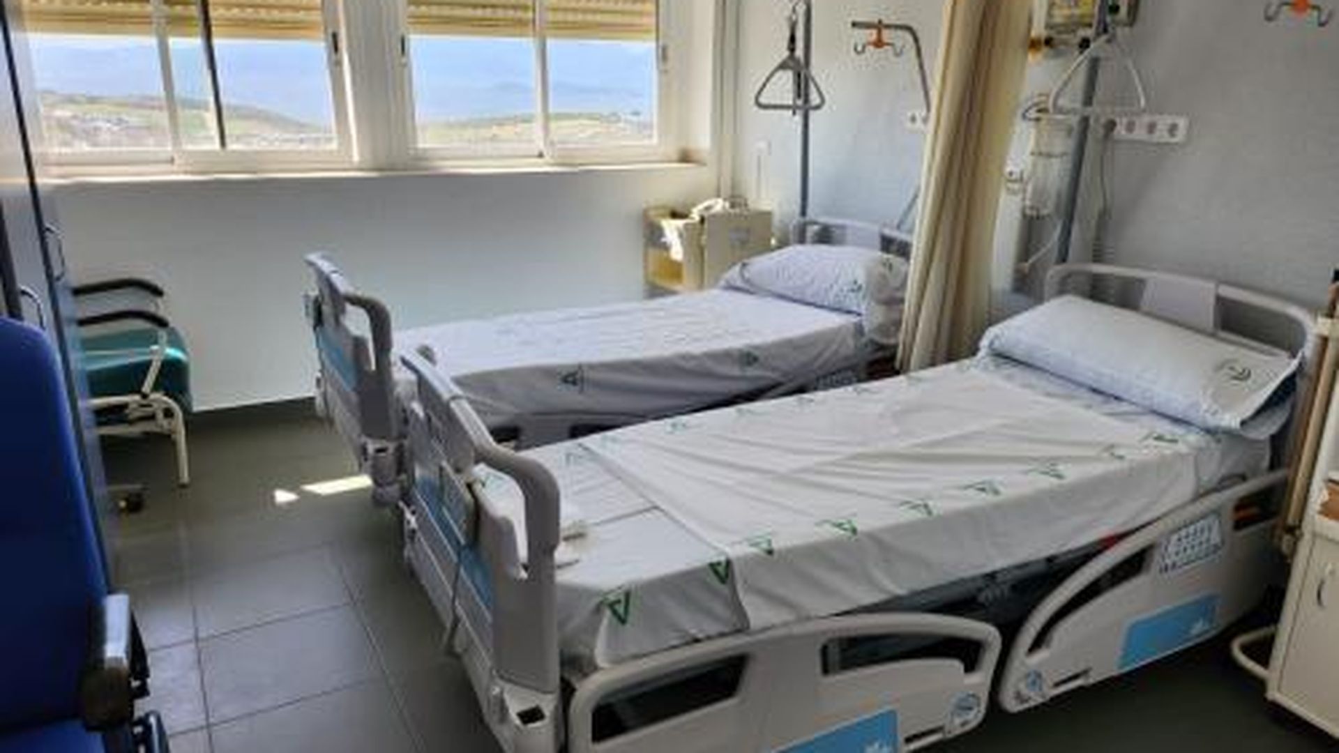 Aparecen serpientes bajo las camas de los pacientes del hospital de Andújar, Jaén