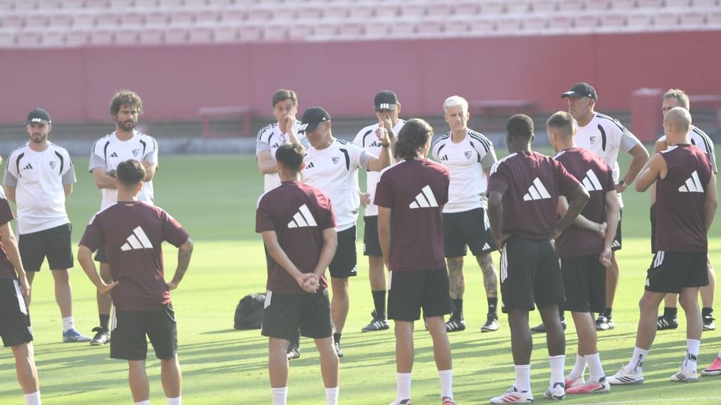 El Sevilla toma el pulso al Sánchez-Pizjuán aún sin Robbie Ure