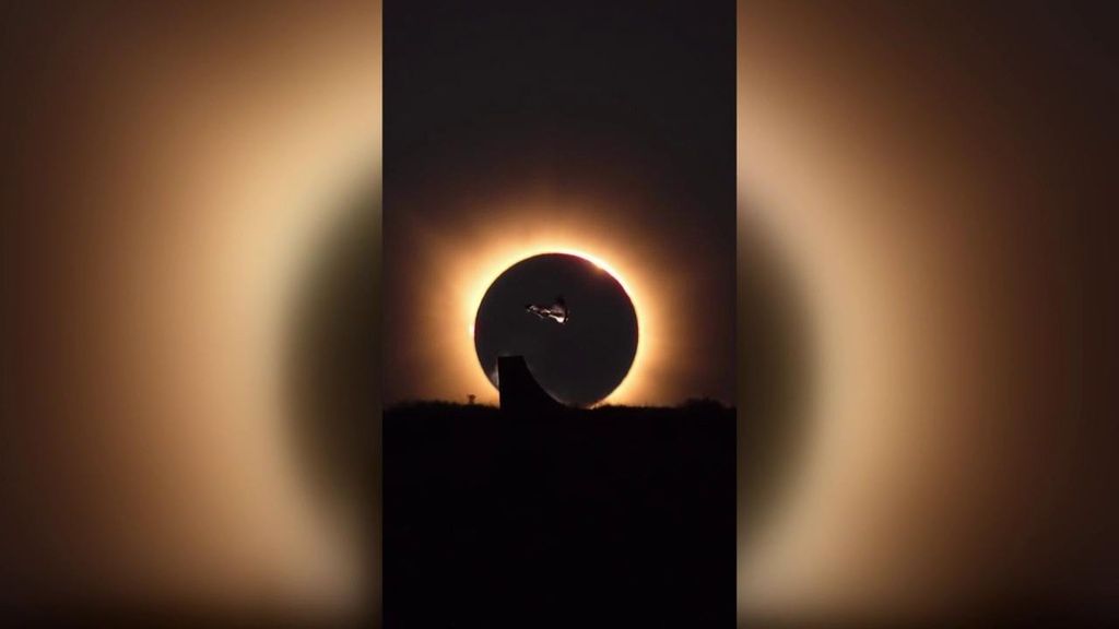 El espectacular truco en pleno eclipse total del skater Danny León