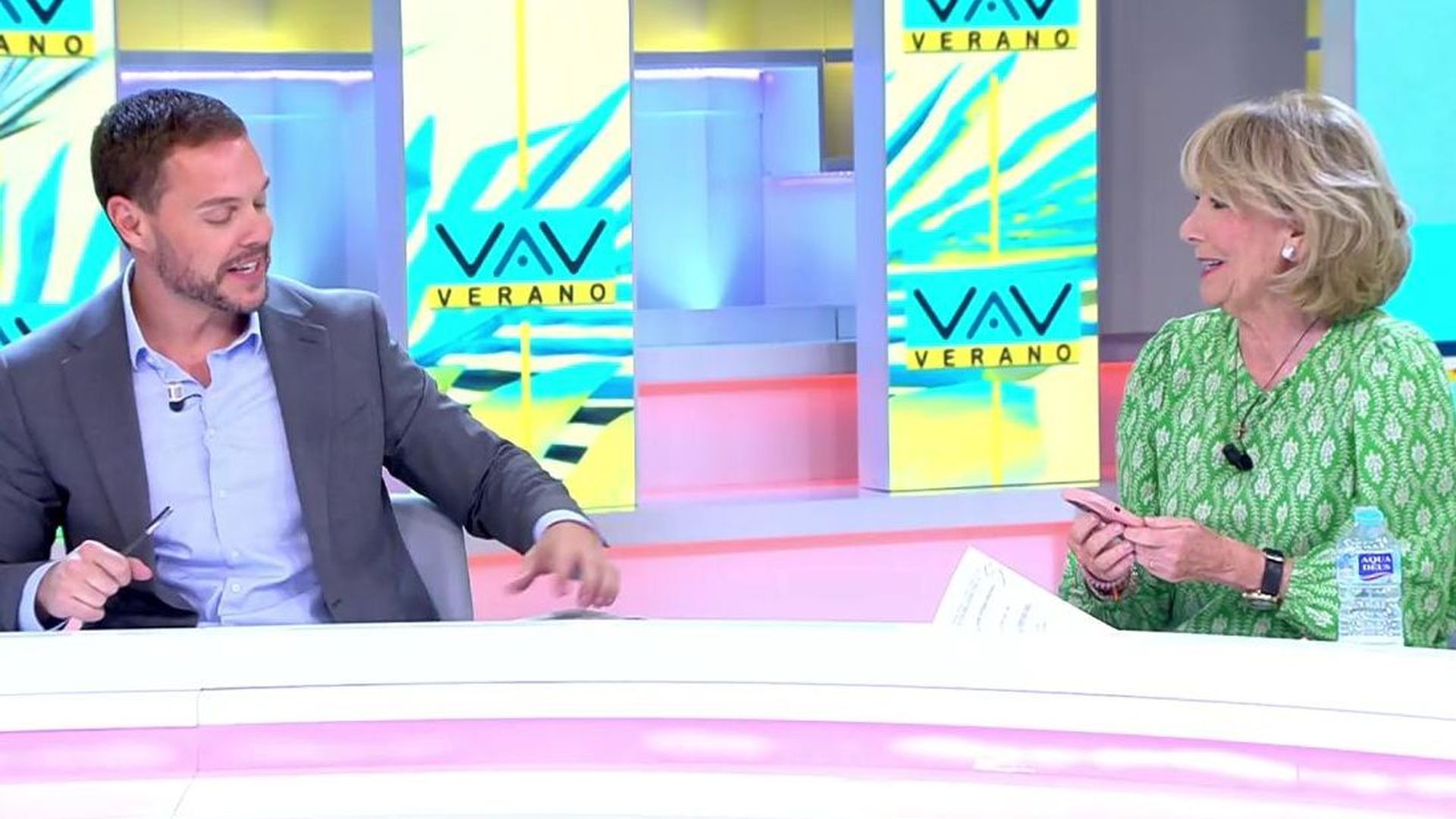 Esperanza Aguirre desvela cómo tiene guardado el contacto del jefe de prensa de Madrid: "Con t de tigre"