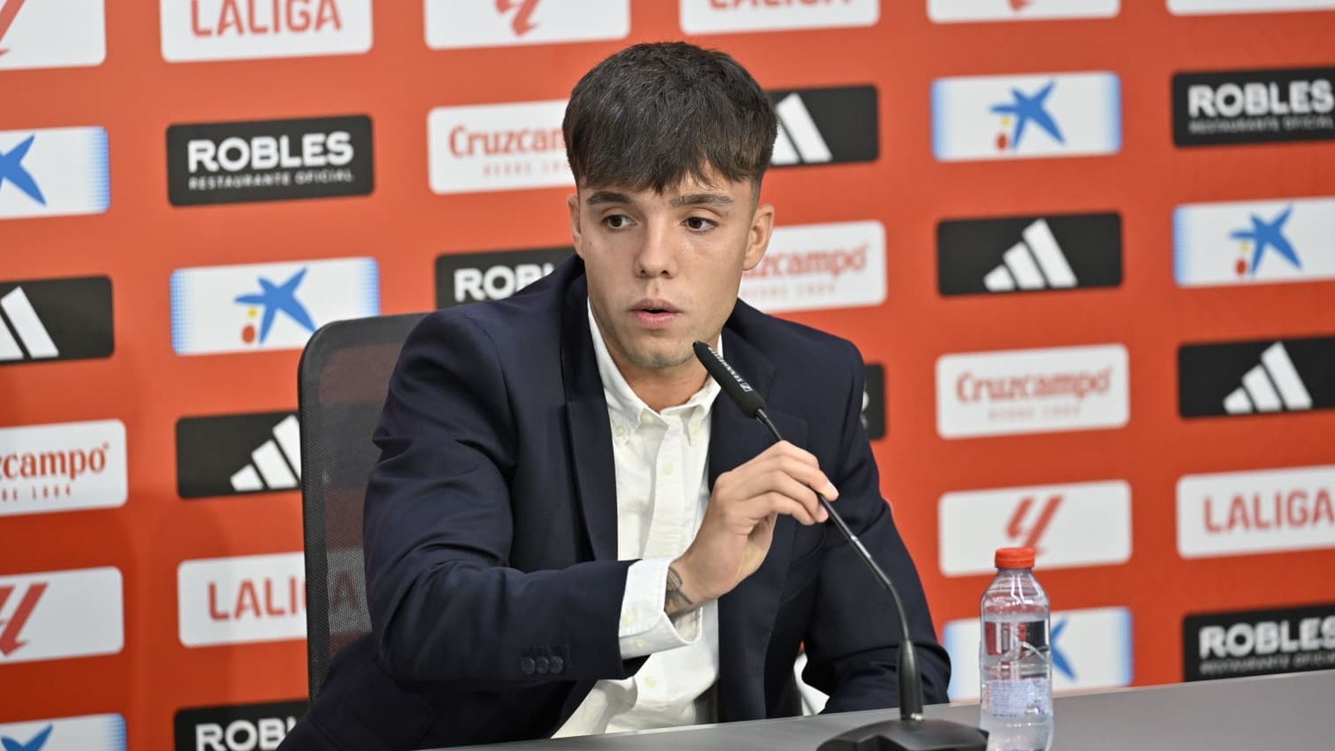 Julio Díaz, en su presentación con el Sevilla