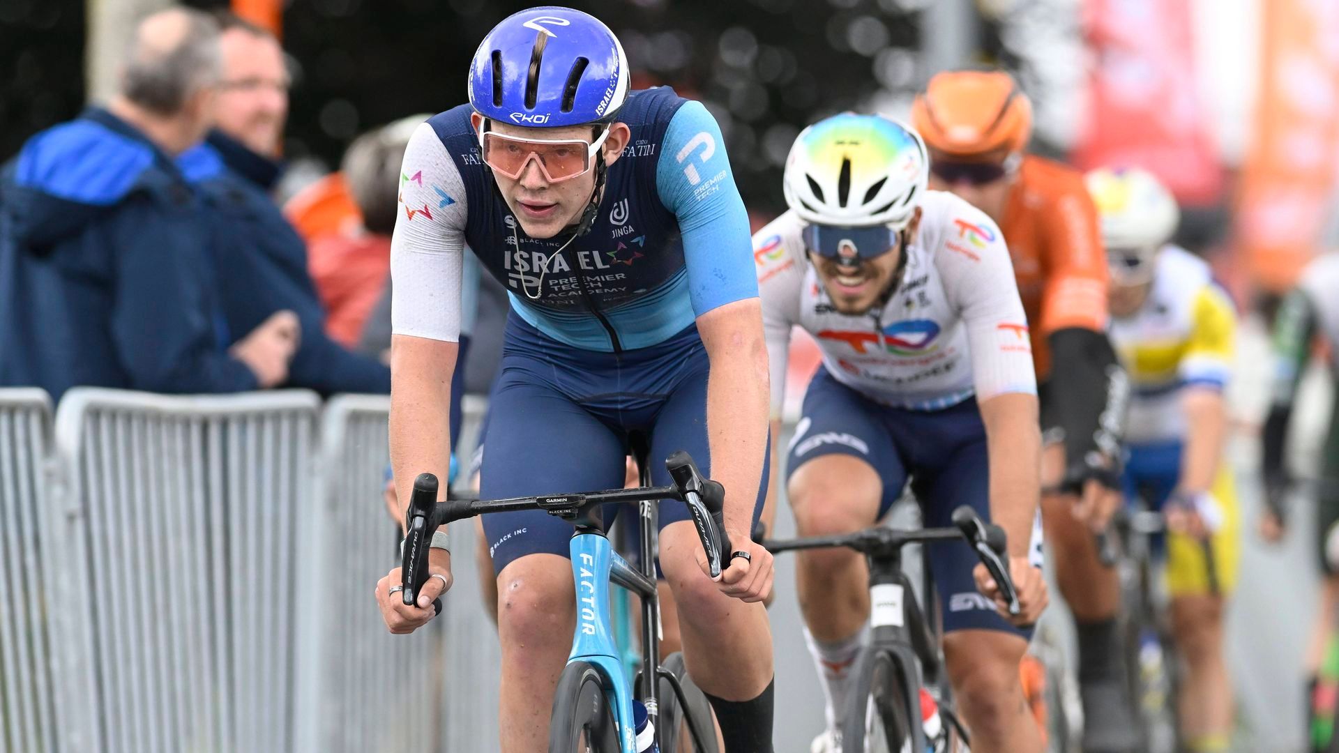 Finlay Tarling en una carrera