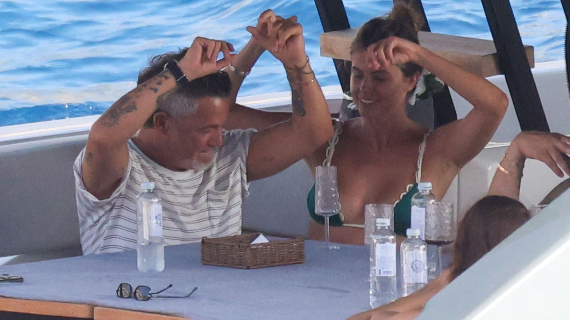 Stephanie Cayo y Alejandro Sanz, de vacaciones en familia