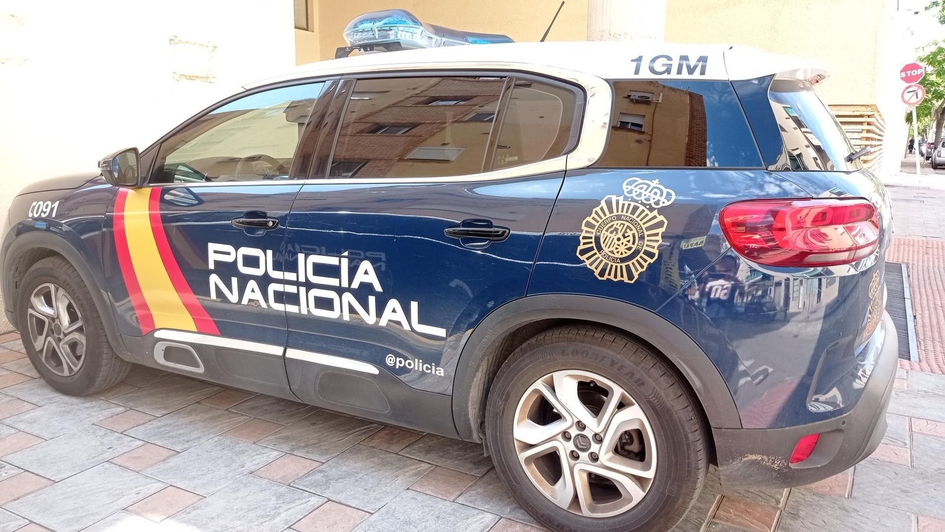Coche de Policía Nacional en Málaga Coche de Policía Nacional en Málaga