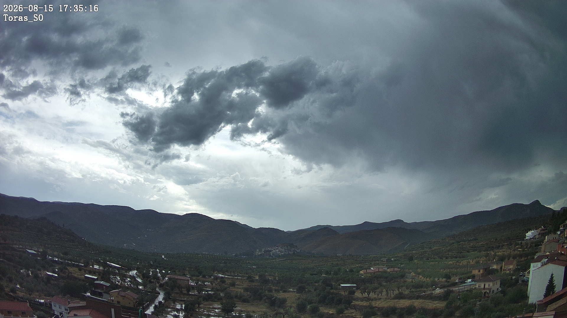 La tormenta en Castellón deja 141,6 litros por metro cuadrado y rachas viento de 100 kilómetros hora en Torás La tormenta en Castellón deja 141,6 litros por metro cuadrado y rachas viento de 100 kilómetros hora en Torás