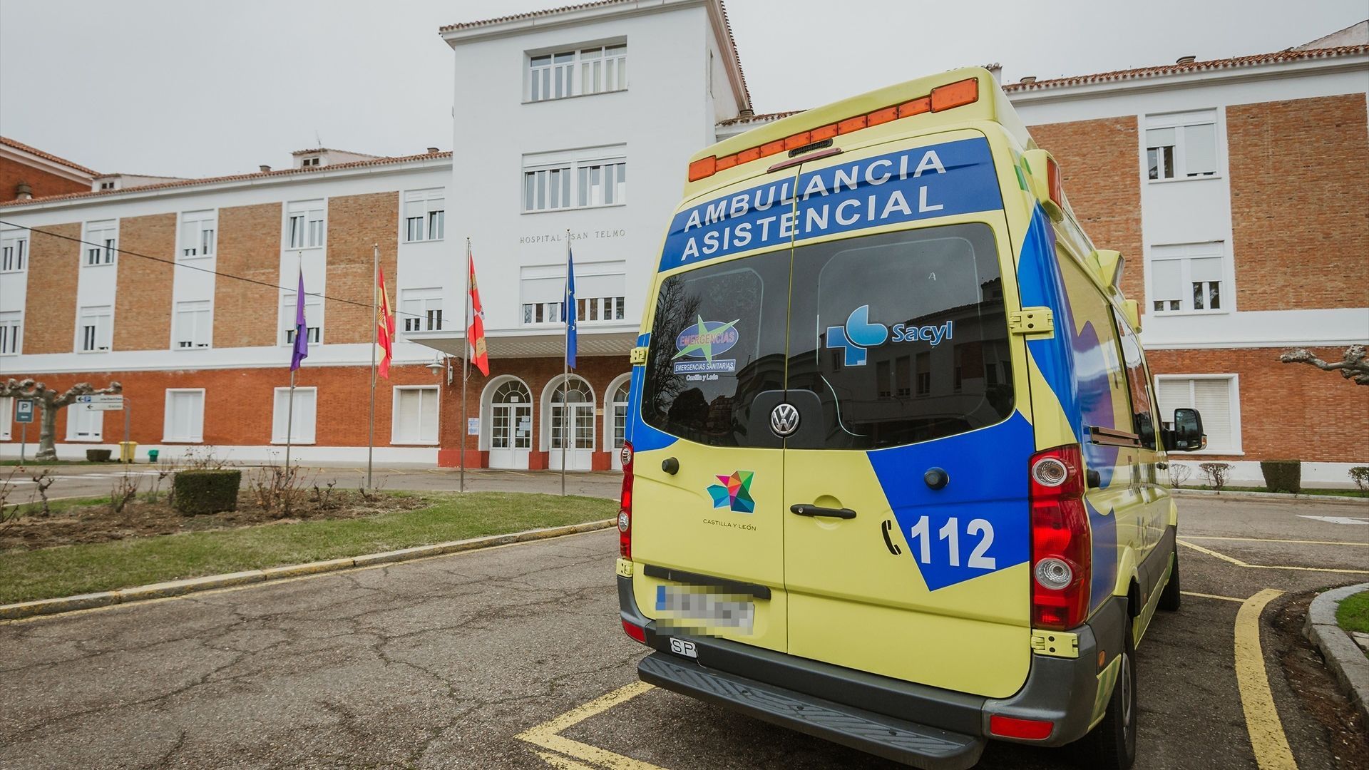 Tres heridos graves en un accidente con vehículo en sentido contrario en la A-62 en Dueñas, Palencia Tres heridos graves en un accidente con vehículo en sentido contrario en la A-62 en Dueñas, Palencia