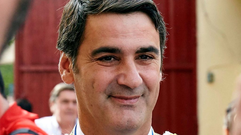 La decisión de Jesulín de Ubrique tras el enfrentamiento de su hija Juls Janeiro con Belén Esteban Fiesta 2026 Top Vídeos 1321