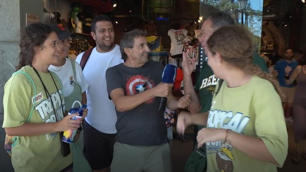 Día de la Montaña Rusa: nuestro compañero Enrique Obrero acompaña a los amantes de la adrenalina en el Parque Warner Madrid