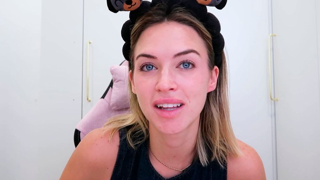 Almudena Porras abre las puertas de su vestidor y enseña la colección más preciada de su armario La era Almudena by Almudena Porras Temporada 1 Top Videos 22
