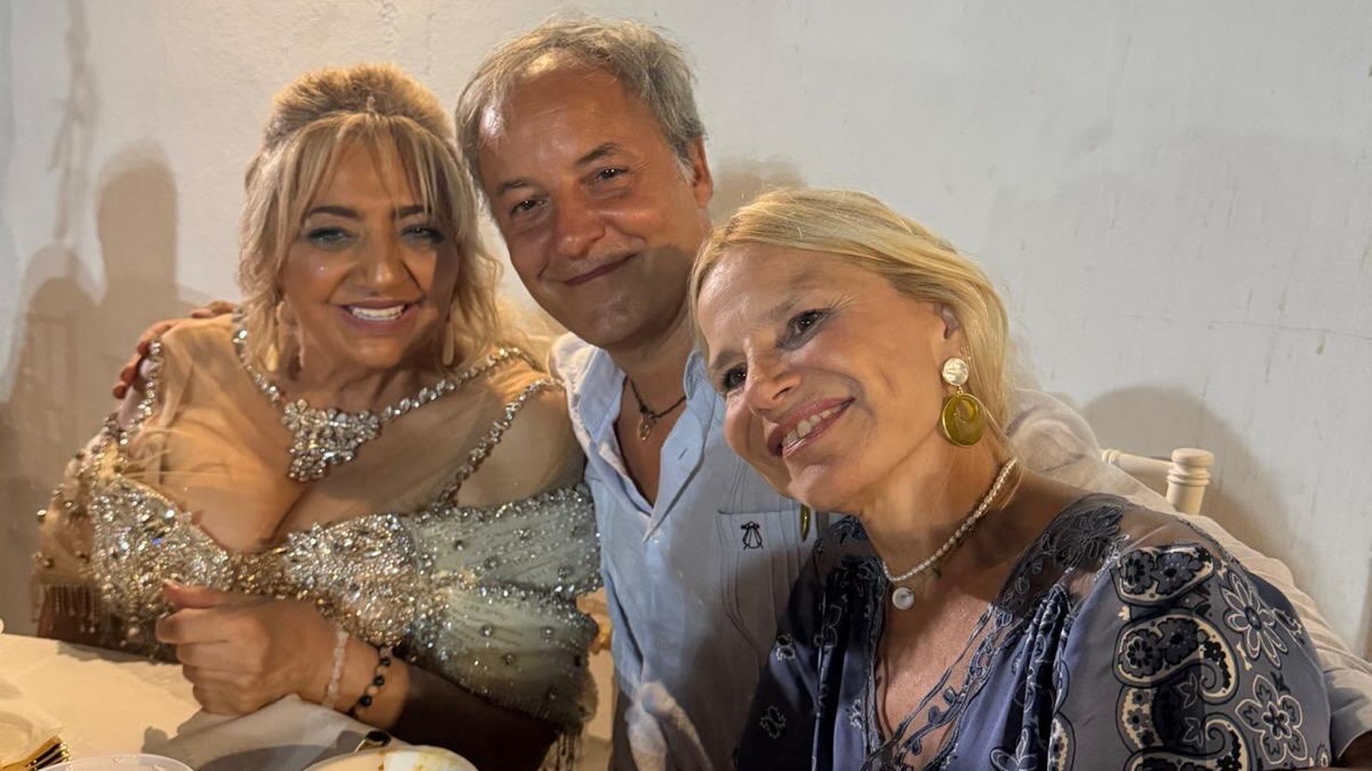 Eugenia Martínes de Irujo y Narcís Rebollo en la boda del nieto de Camarón
