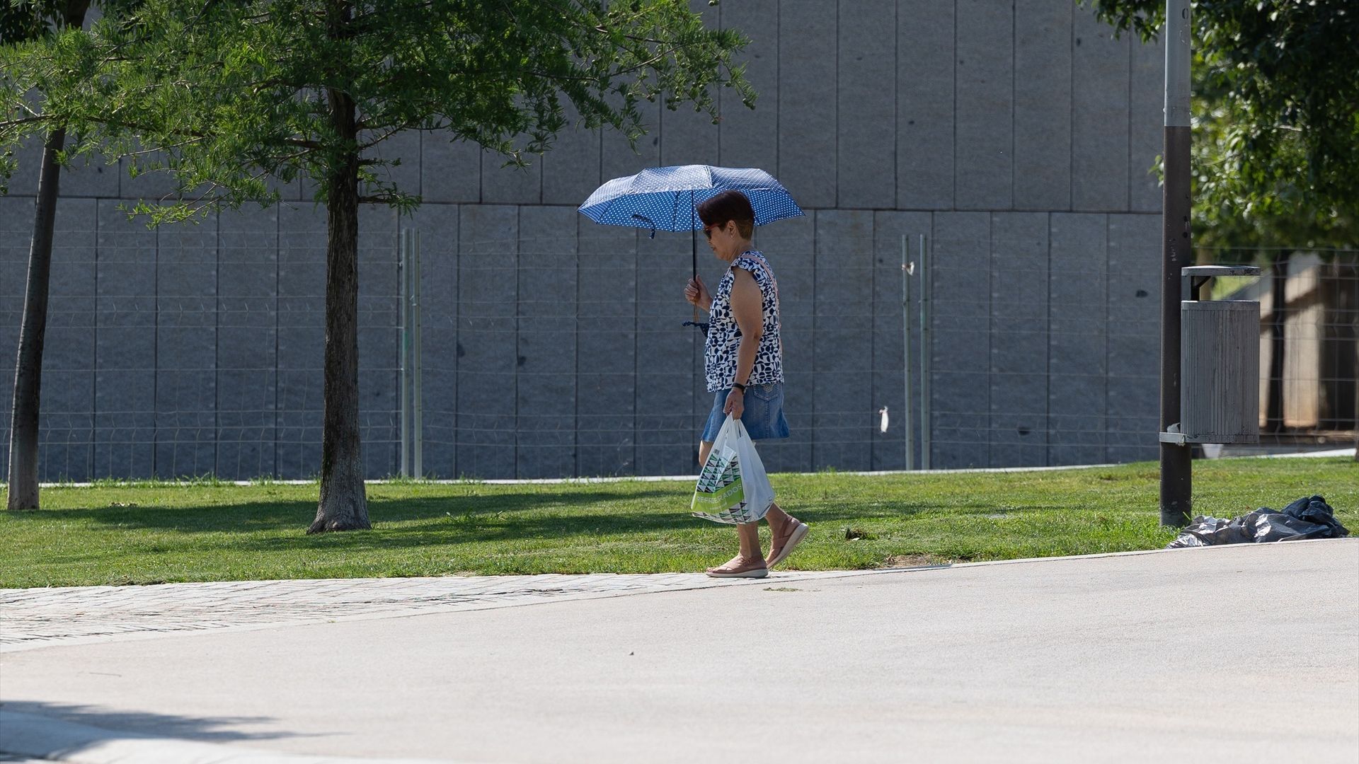 La AEMET avisa de temperaturas máximas y tormentas: naranja, el nivel máximo de alerta para este lunes