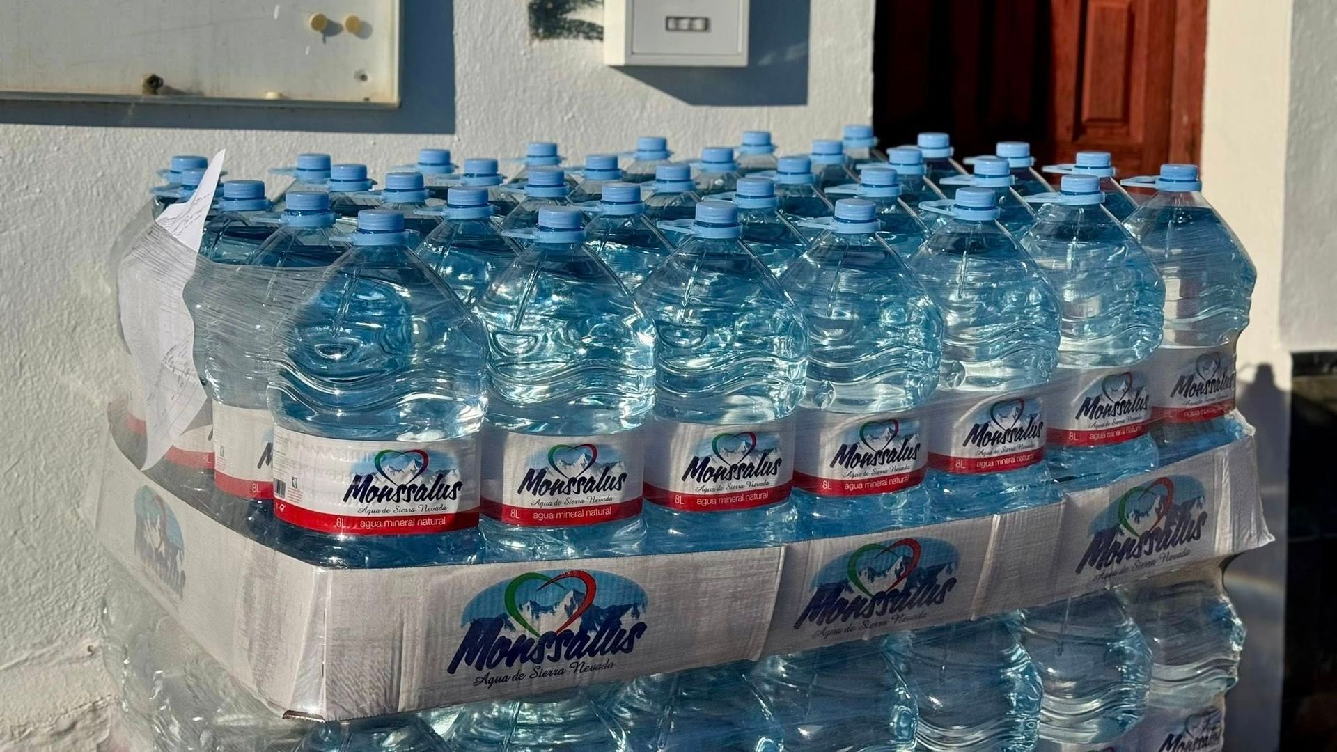 Agua embotellada Agua embotellada