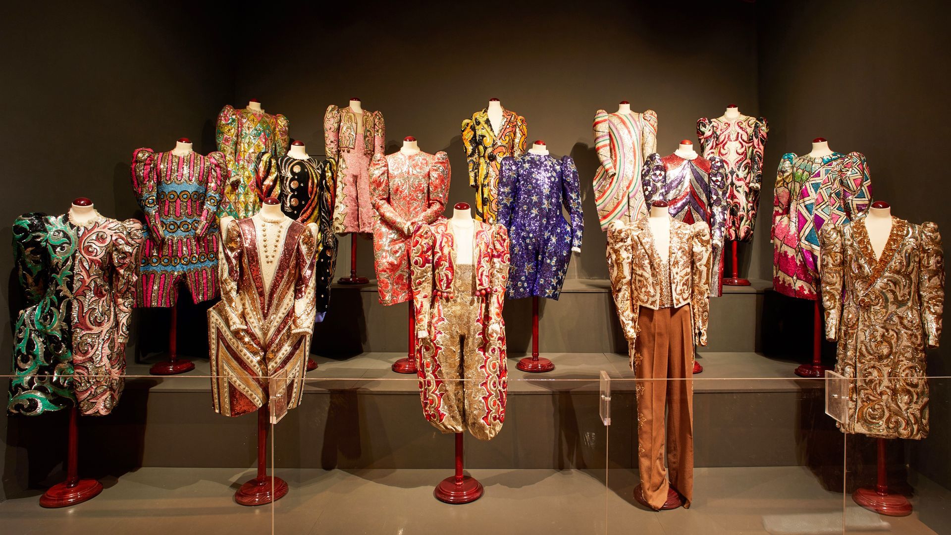 Hay unos 200 vestidos de artistas en Circusland