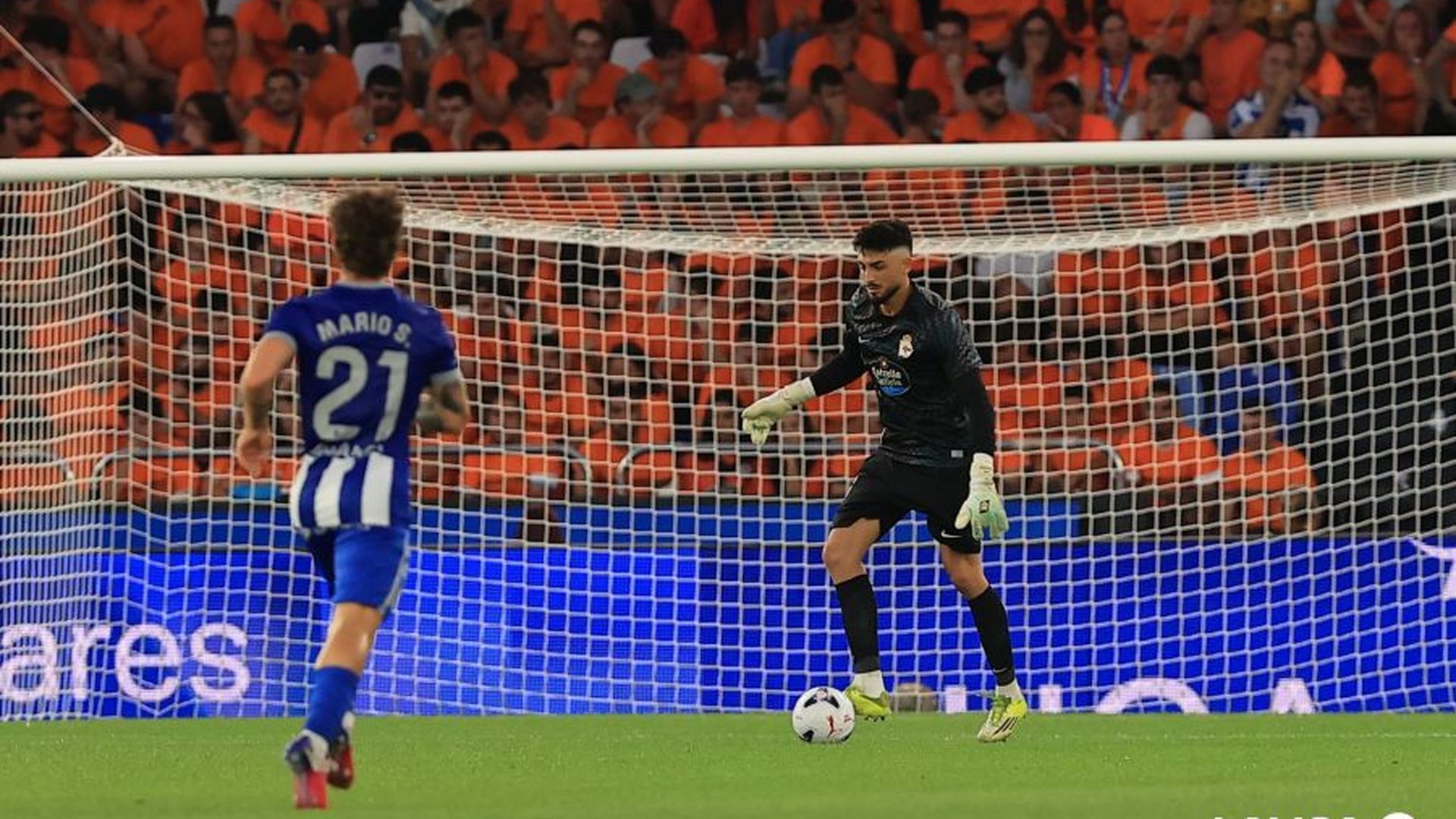 Leo Román, durante el Dépor - Elche.