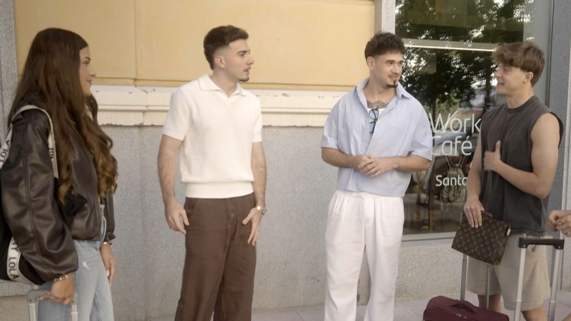 Los solteros y solteras que aspiran a participar en ‘La isla de las tentaciones 11’ llegan al casting: “No quiso venir mi novia, pues vengo yo solo”