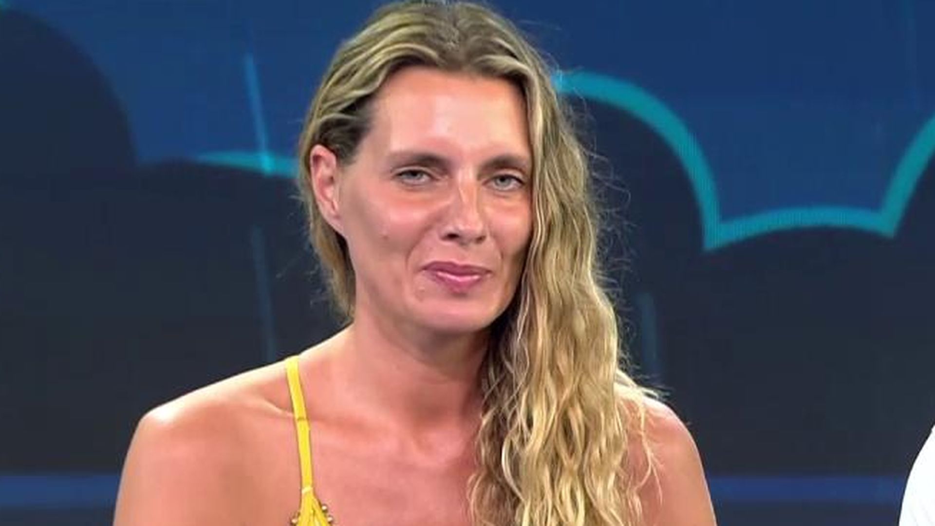 Alejandra Osborne, en el plató de 'El verano se mueve' Alejandra Osborne, en el plató de 'El verano se mueve'