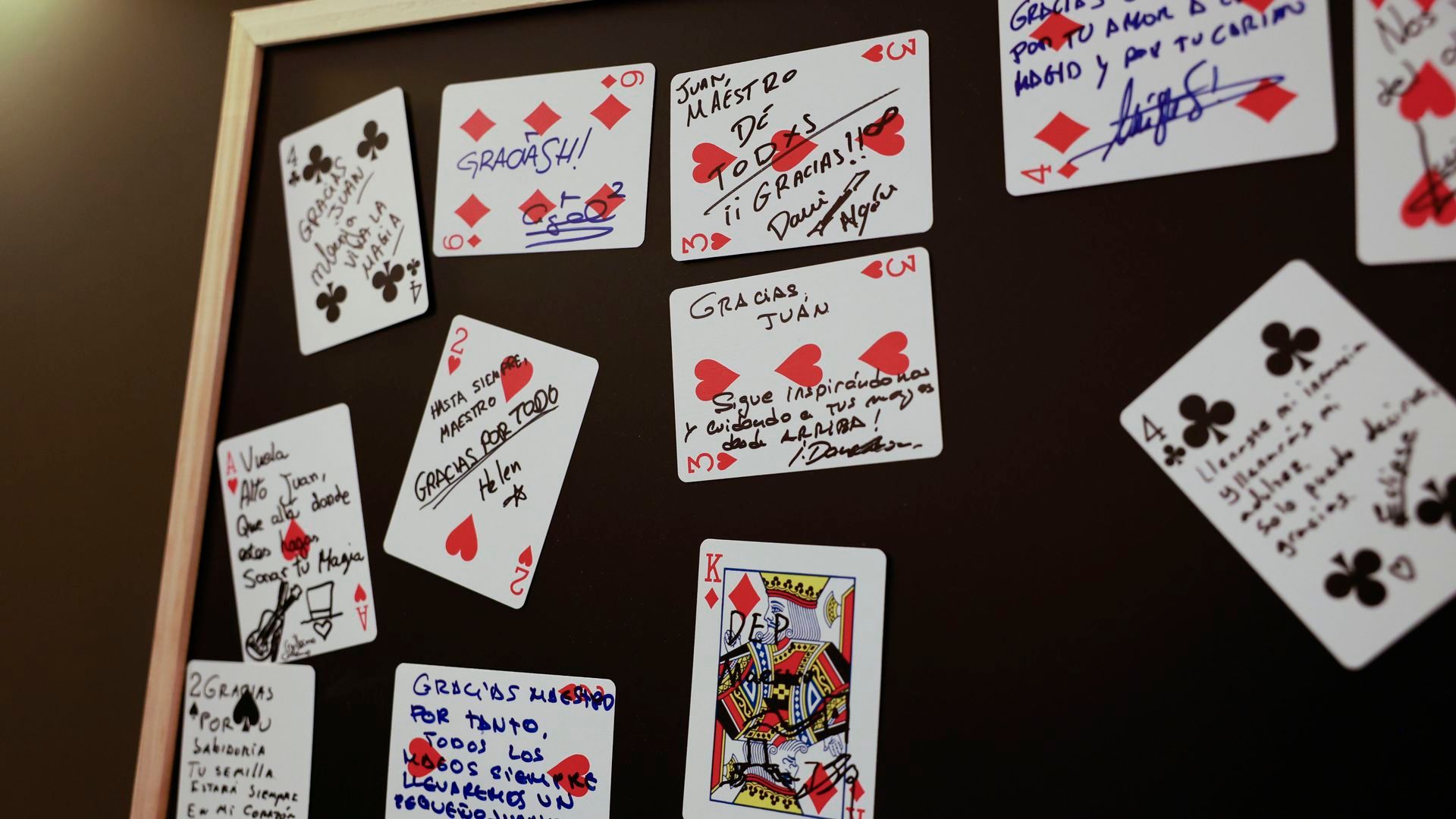 Cartas con mensajes dedicados al mago