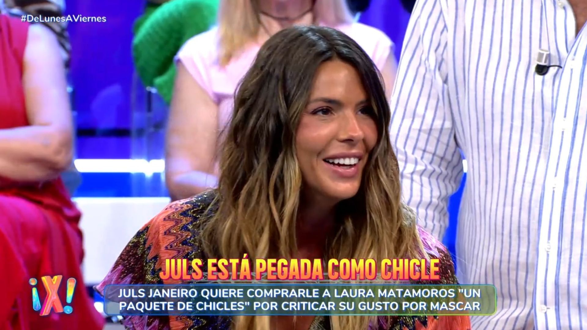 El “recadito” de Juls Janeiro a Laura Matamoros por criticar su forma de masticar chicle El “recadito” de Juls Janeiro a Laura Matamoros por criticar su forma de masticar chicle