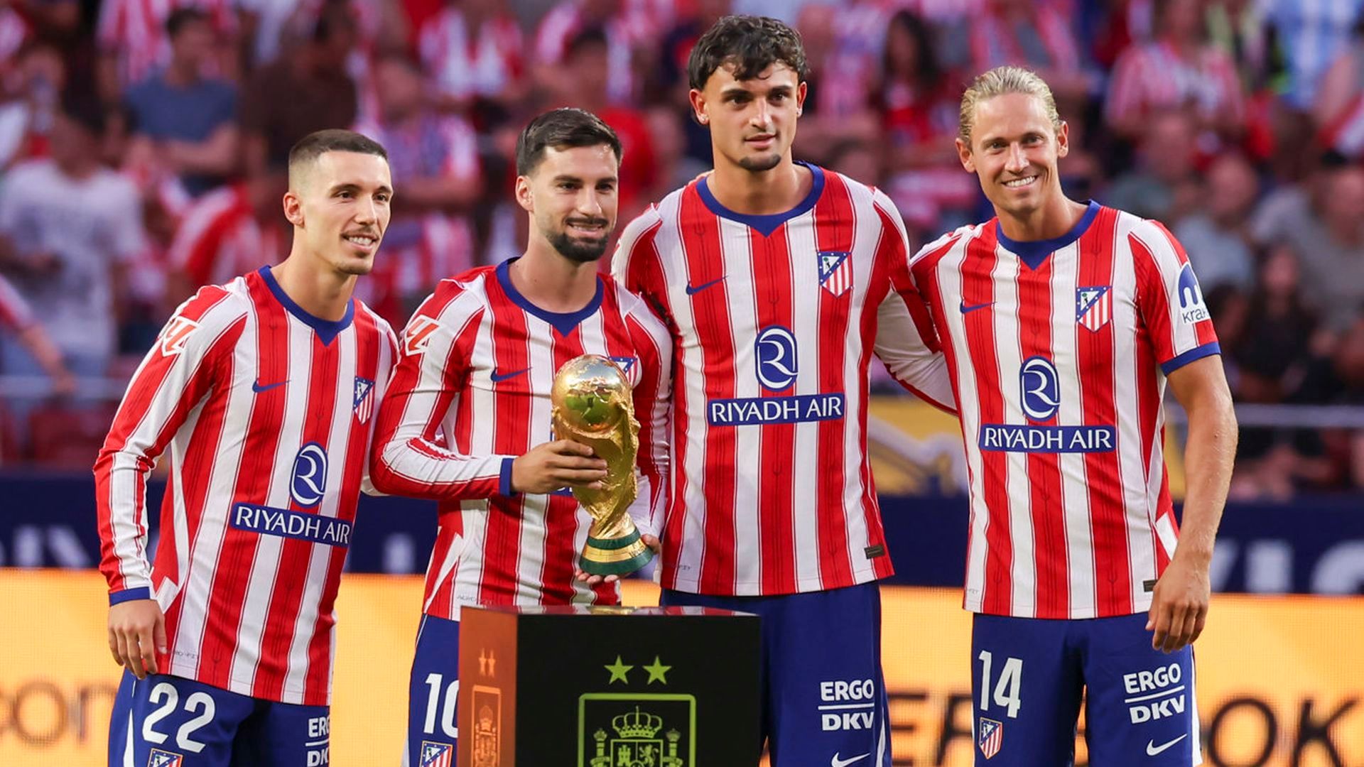 Grimaldo, Baena, Pubill y Llorente, campeones del mundo del Atlético de Madrid Grimaldo, Baena, Pubill y Llorente, campeones del mundo del Atlético de Madrid