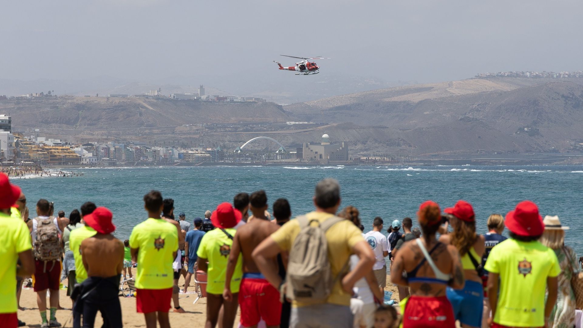 Jeremías, de 14 años, murió tras ahogarse en Gran Canaria: no sabía nadar y sus amigos le advirtieron de que la zona era peligrosa Jeremías, de 14 años, murió tras ahogarse en Gran Canaria: no sabía nadar y sus amigos le advirtieron de que la zona era peligrosa