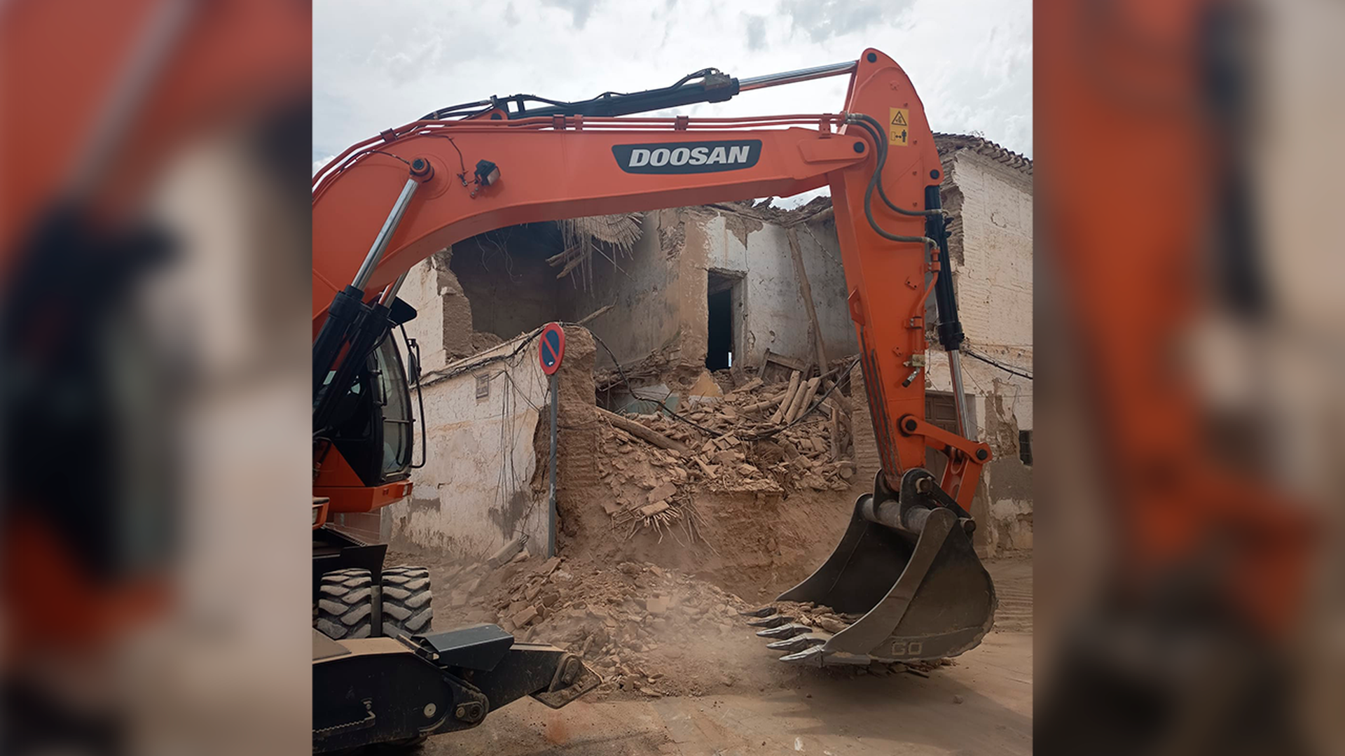 Proceden a demoler dos casas tras los terremotos en Gójar, Granada, epicentro del mayor seísmo del martes