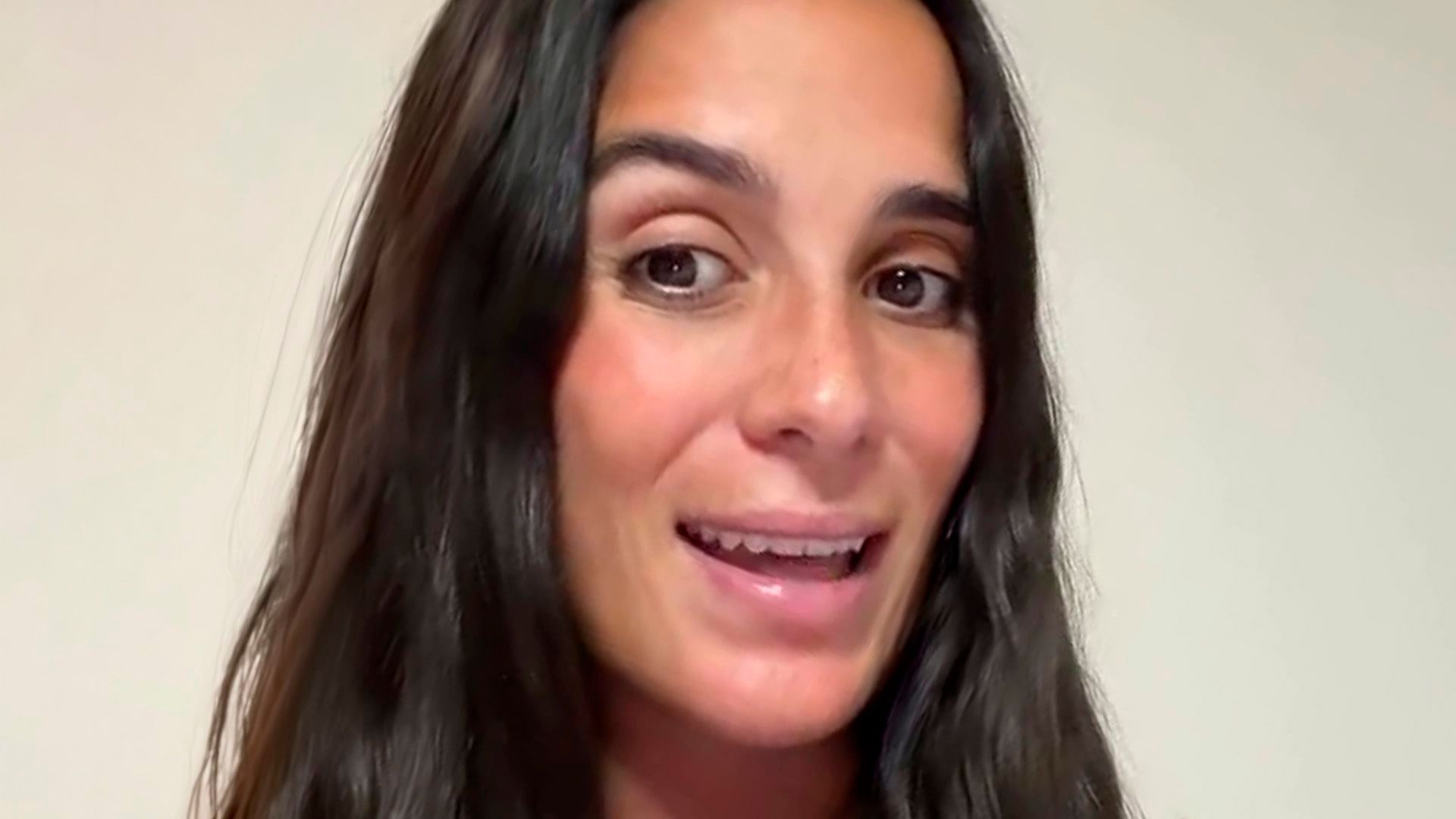 Telecinco Claudia Martínez habla del melasma que le ha salido debido al embarazo
