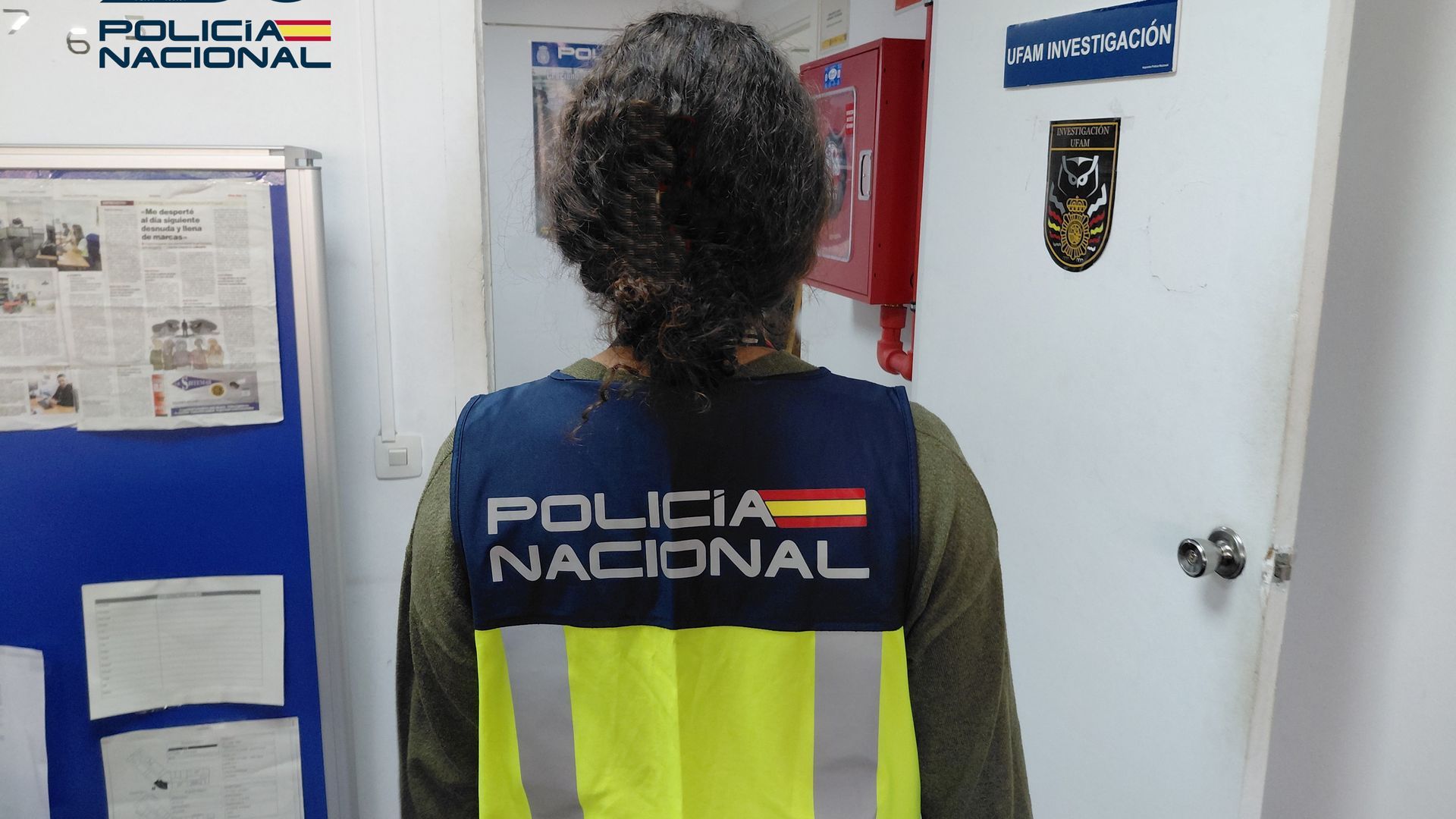 Detenida una abuela en Palma tras salir su nieto al balcón de un 4º piso pidiendo ayuda Detenida una abuela en Palma tras salir su nieto al balcón de un 4º piso pidiendo ayuda