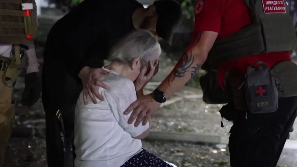 El dolor de una abuela al enterarse de que su nieto ha muerto en un ataque de Rusia