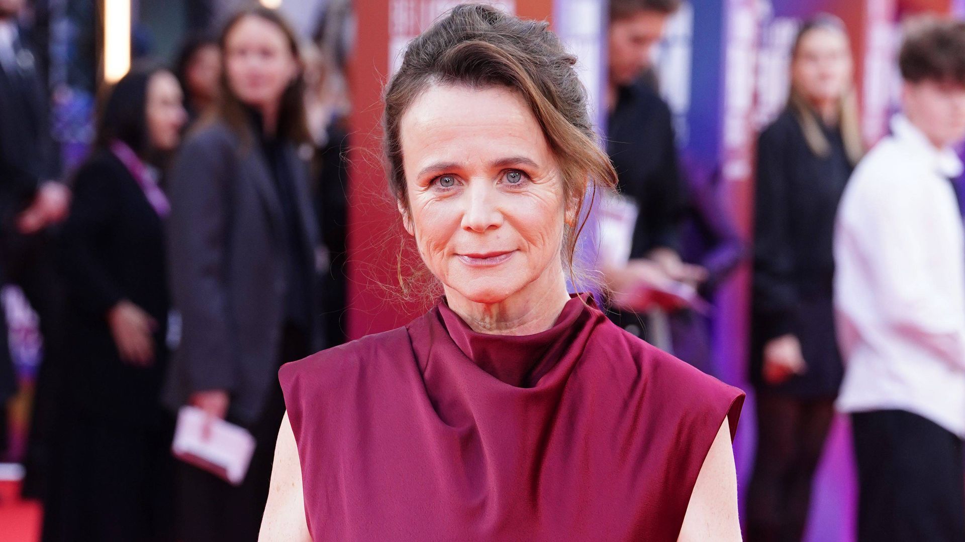 Emily Watson habló en la alfombra roja del Festival de Cine de Sarajevo Emily Watson habló en la alfombra roja del Festival de Cine de Sarajevo