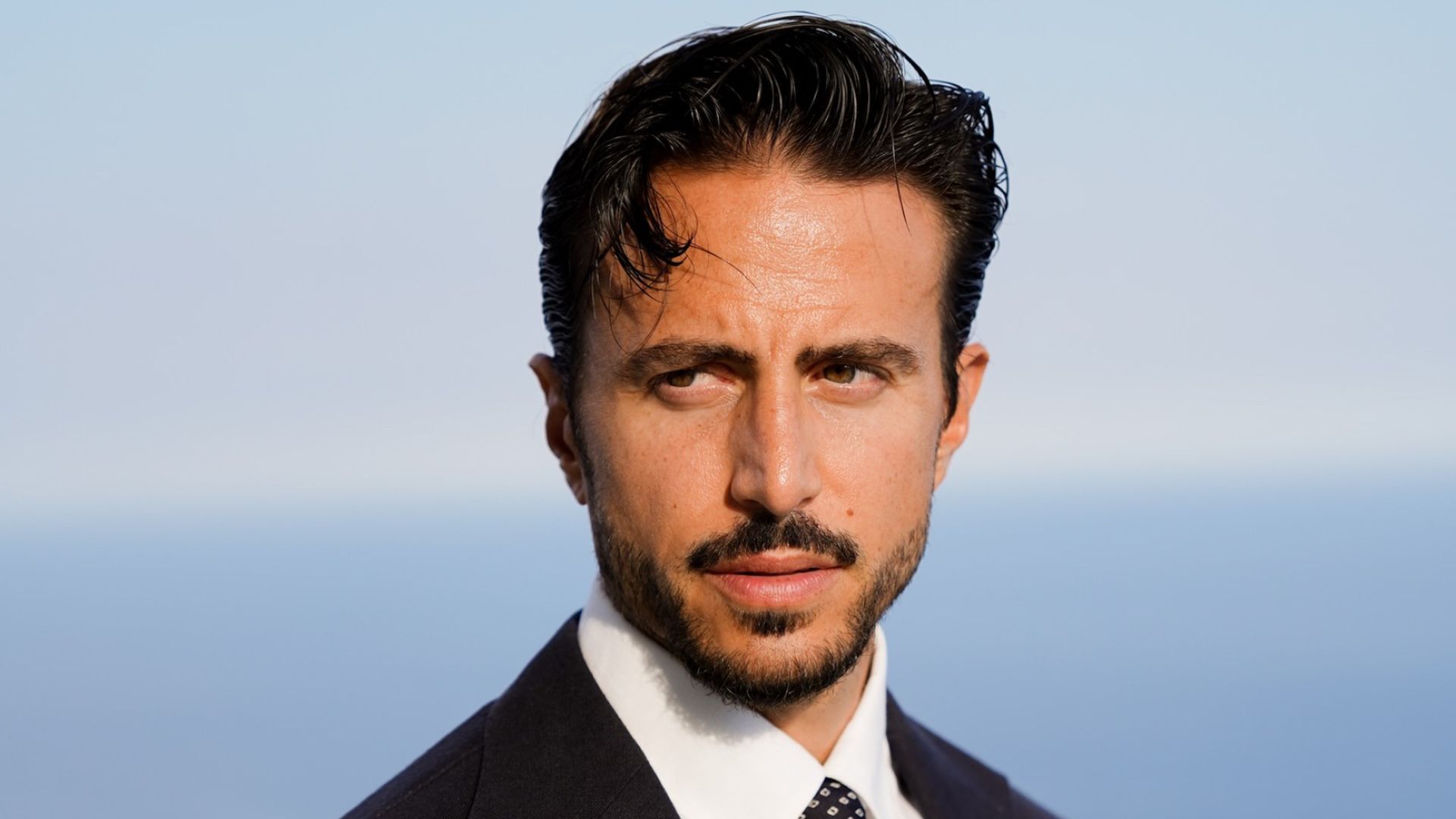La vida actual de Marco Ferri, enamorado y padre de su primera hija, al frente de su propio estudio creativo para hoteles y resorts de lujo