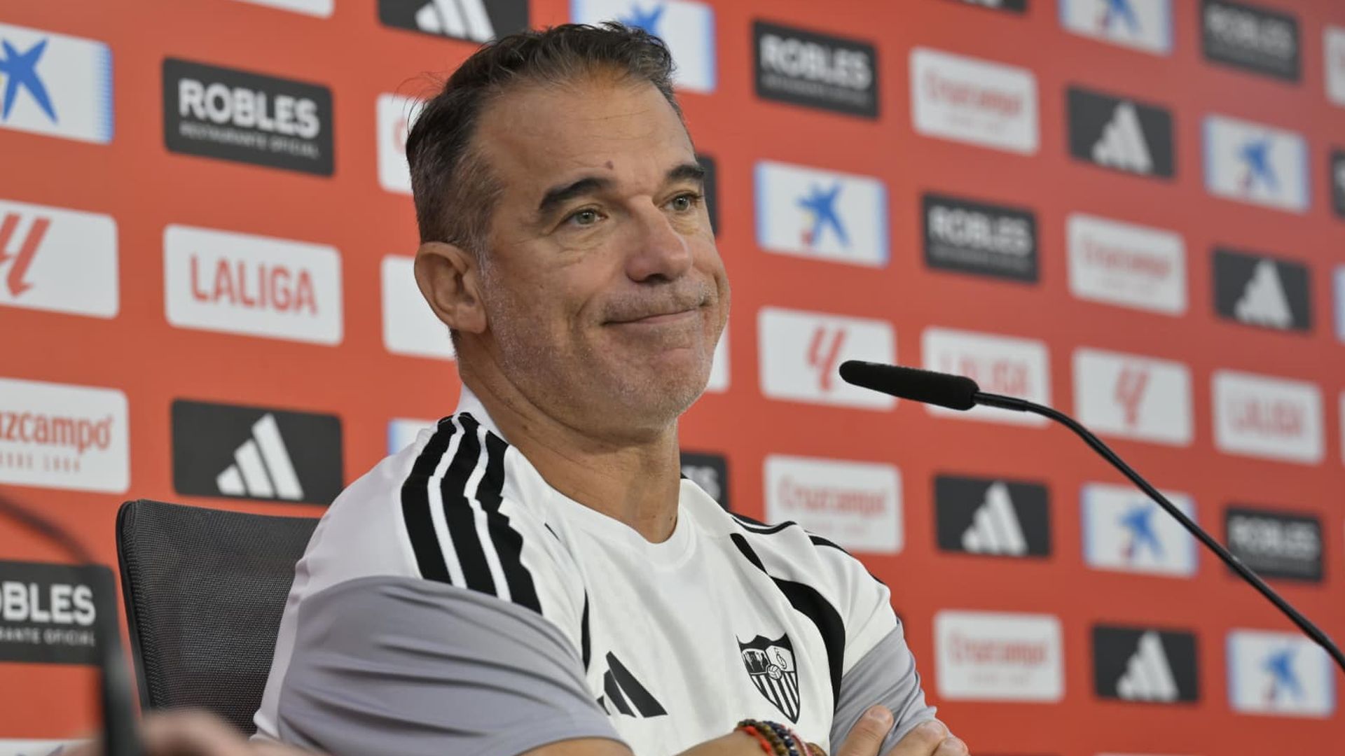 Luis García Plaza, en sala de prensa