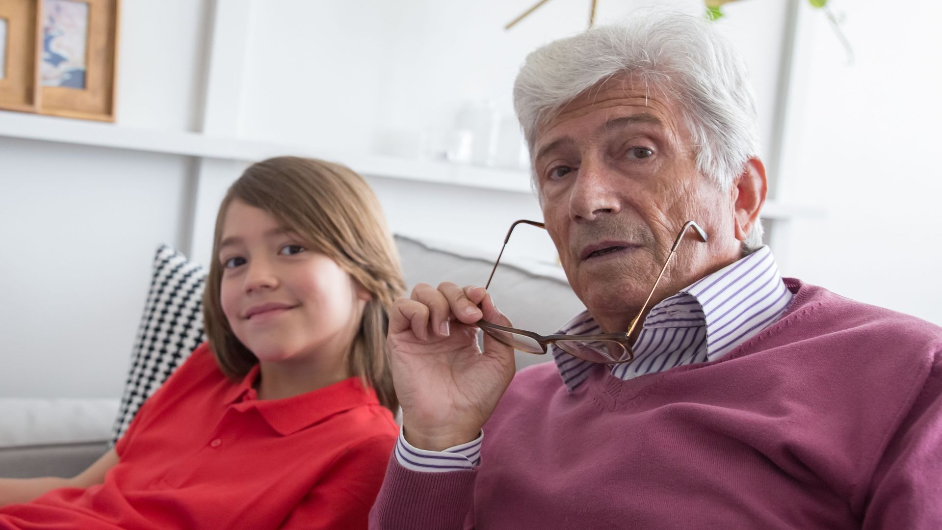 Un abuelo y su nieto Un abuelo y su nieto