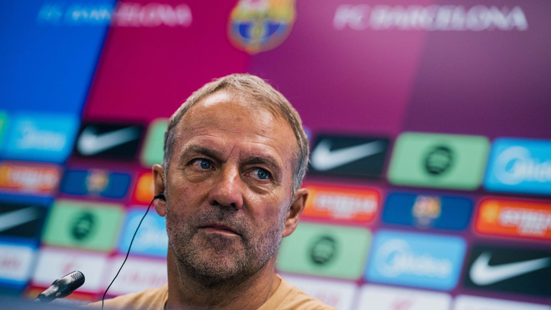 Hansi Flick, en sala de prensa con el Barça Hansi Flick, en sala de prensa con el Barça