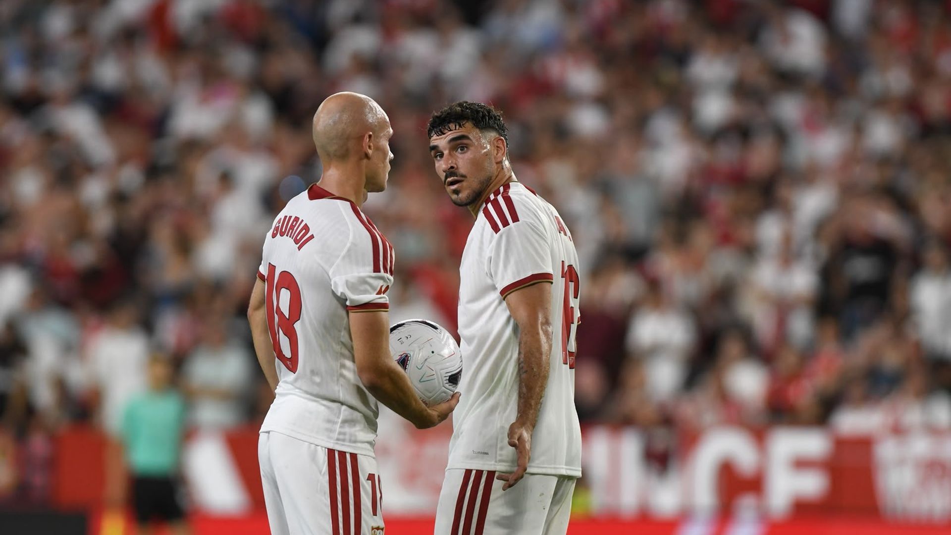 Jon Guridi e Isaac Romero, en el Sevilla-Rayo