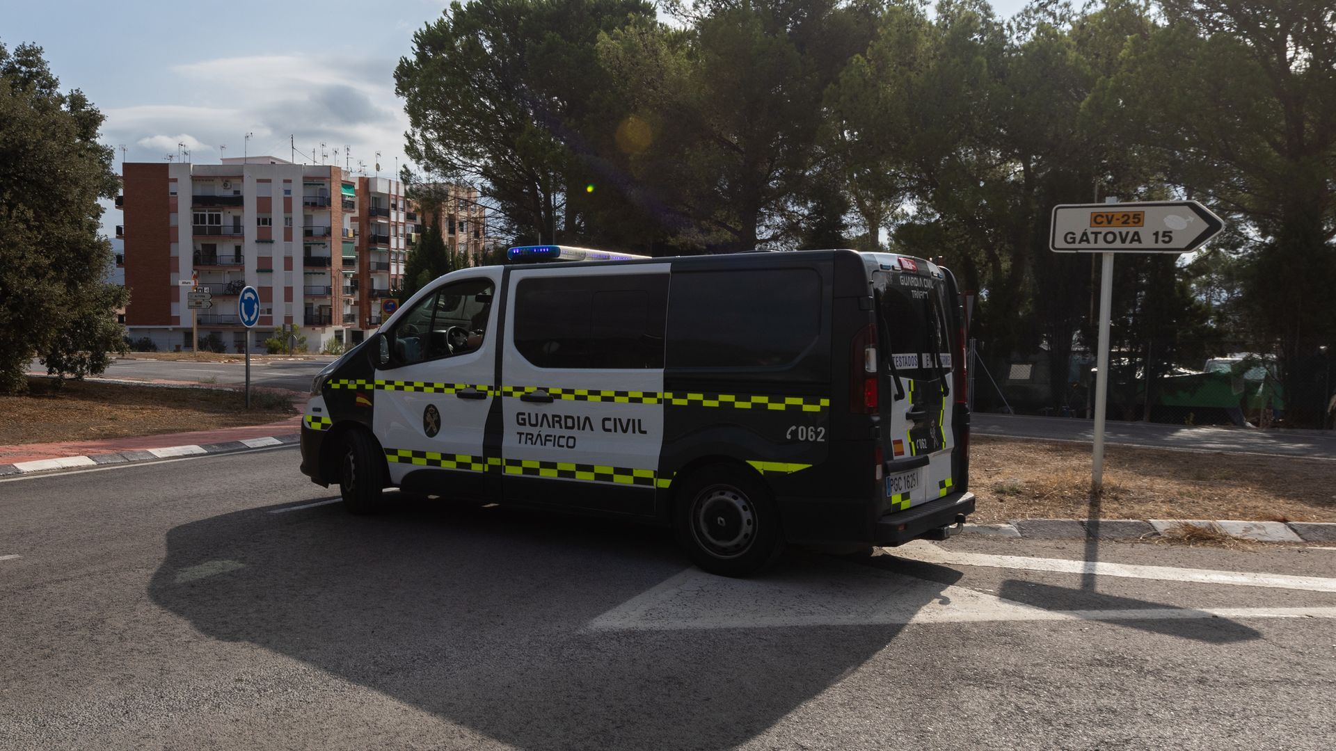 Encuentran un cadáver en Gátova, Valencia, en el realojo del municipio tras el incendio de Sierra Calderona Encuentran un cadáver en Gátova, Valencia, en el realojo del municipio tras el incendio de Sierra Calderona