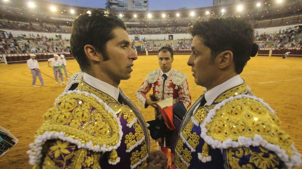 El origen de la mala relación entre Francisco y Cayetano Rivera: el punto de inflexión que les distanció Fiesta 2026 Top Vídeos 1332