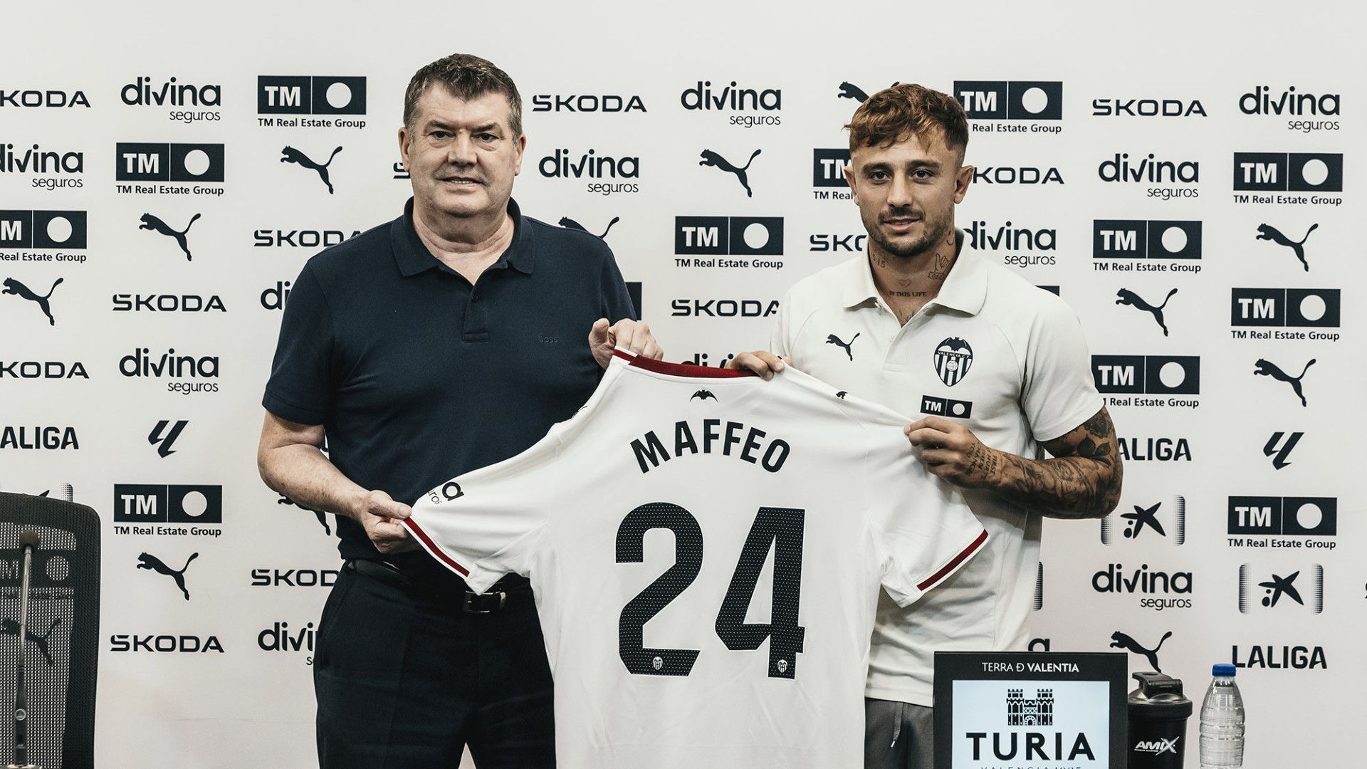 Pablo Maffeo, presentado como jugador del Valencia CF
