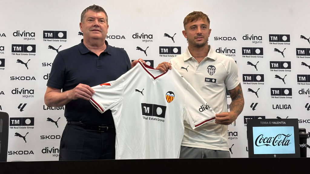 Pablo Maffeo, presentado en Valencia