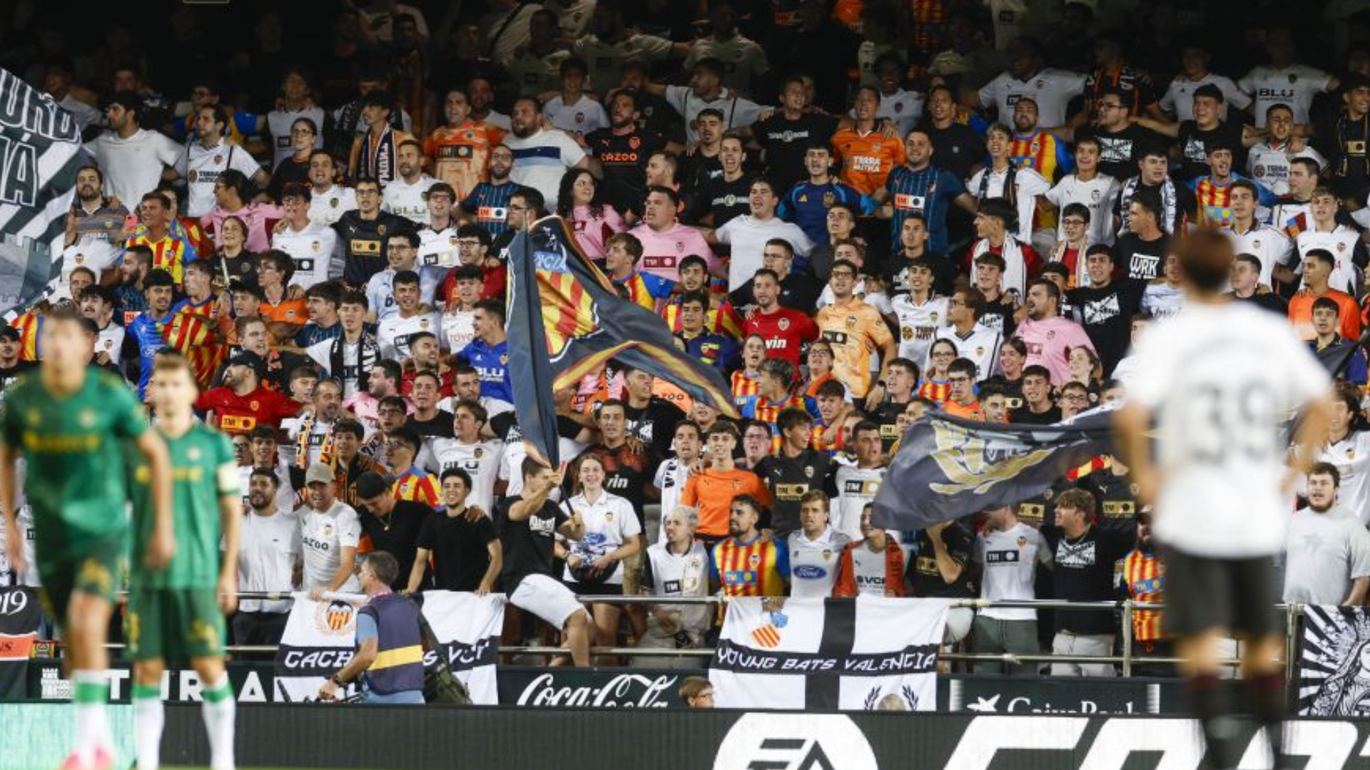 Afición del Valencia CF ante el Real Betis Afición del Valencia CF ante el Real Betis