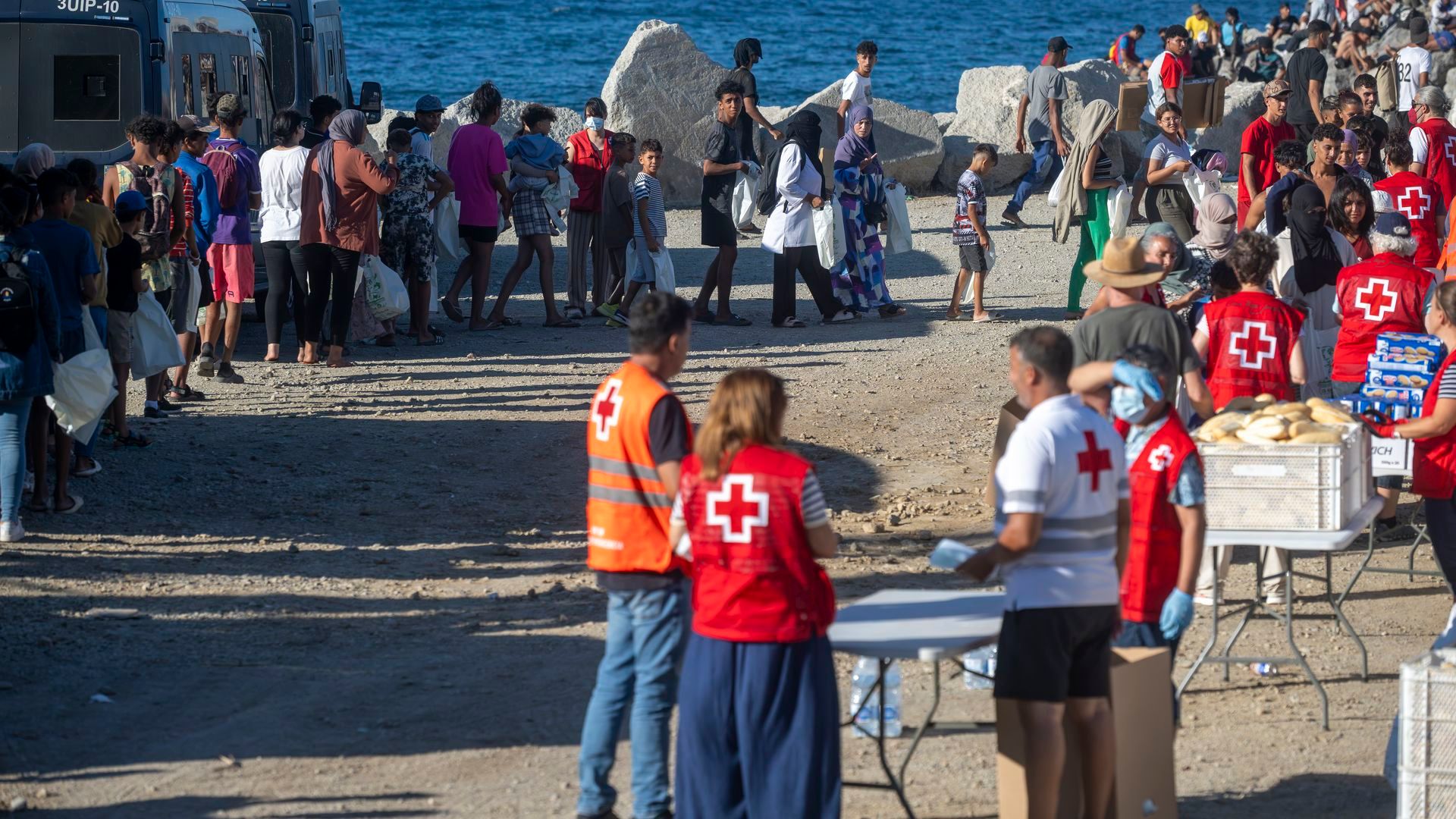 Casi 9.600 mensajes de odio detectados en redes en los días de la entrada masiva en Ceuta Casi 9.600 mensajes de odio detectados en redes en los días de la entrada masiva en Ceuta
