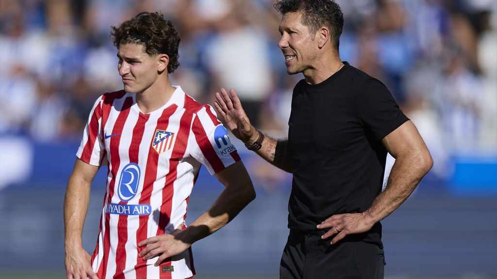 Desvelan detalles de la relación del Cholo Simeone con Julián Álvarez: “A mitad del primer año ya estaban rajando”