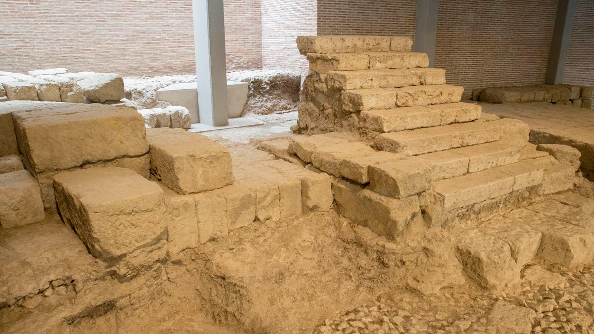 El teatro romano más grande de Hispania estaba en Córdoba y sigue oculto bajo un edificio del centro de la capital