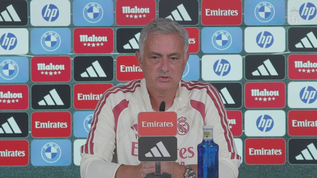 José Mourinho ya ve decisiones arbitrales que influyen: "Atlético o Sevilla"