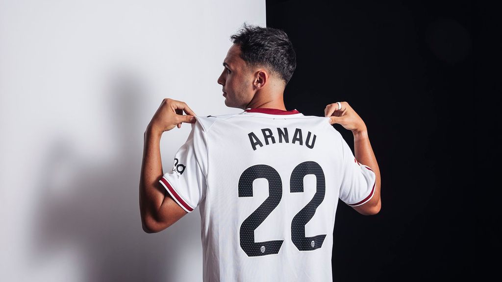 Arnau Martínez ya es jugador del Valencia CF