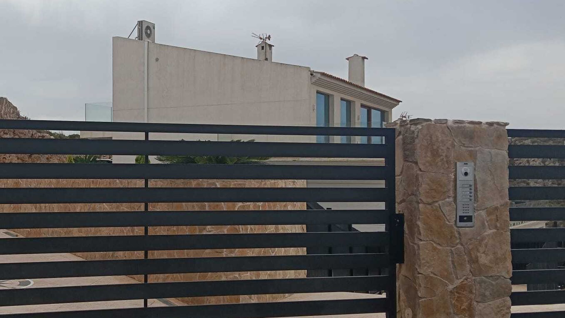 Urbanización de Cullera donde fue hallado muerto el matrimonio irlandés