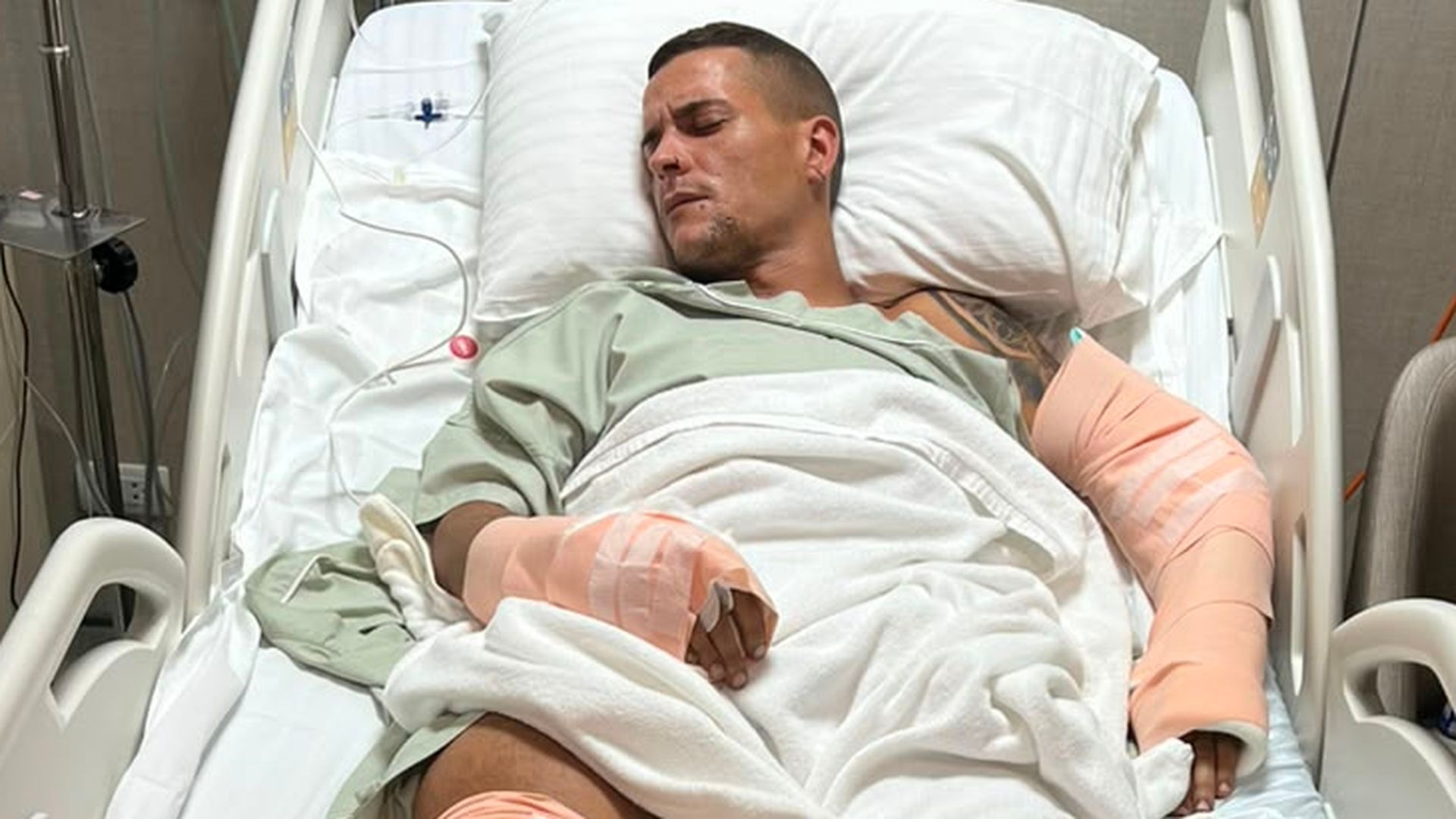 Marc Campos fue atropellado mientras conducía su moto en Tailandia Marc Campos fue atropellado mientras conducía su moto en Tailandia